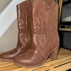 MIA Brown Western Mid-Heel Women's Boots